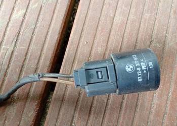 Wtyczka pompki spryskiwaczy lamp BMW E39 8377613