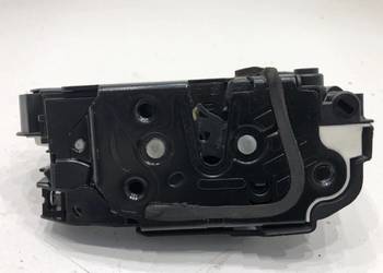 ZAMEK DRZWI PRAWY TYŁ SKODA RAPID Hatchback 5E0839016