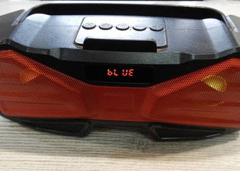 Bezprzewodowy głośnik przenośny odłączaną anteną FM A56