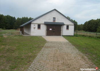 Garaz, miejsce postojowe , oldtimer , lodz, motocykl, magazyn