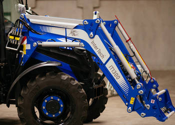 Ładowacz czołowy IT1300 INTERTECH