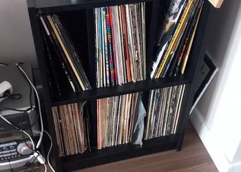 Szafka na płyty winylowe Monofonica Negra plus Czarna