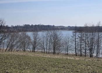 Działka z panoramą na jezioro