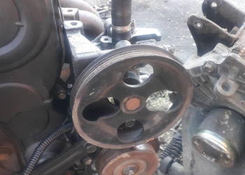 Pompa wpomogania Mitsubishi Carisma 1.8 1yv GDI