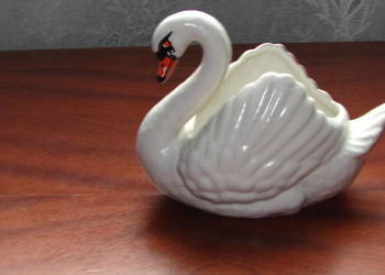 Figurka porcelana Labedzia Devon England