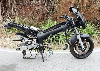 TRIUMPH SPRINT RS 955i Rama + inne akcesoria + DOKUMENTY 2001r.