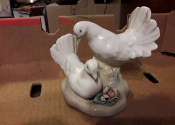 Gołąbki porcelanowa figurka M.Requena Spain prezent