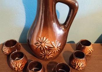 Ceramika Krakowska - karafka + 6 kieliszków. PRL. Ceramika Krakowska - karafka + 6 kieliszków. PRL.