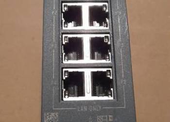 Siemens SWITCH XB008 8 X RJ45 - 6GK5008-0BA10-1AB