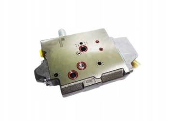 Rozdzielacz hydrauliczny do John Deere RE308338 R917A11370 R917014342
