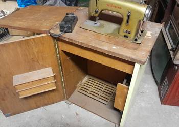 Stara maszyna do szycia WIFAMA z szafką zabytek retro vintage