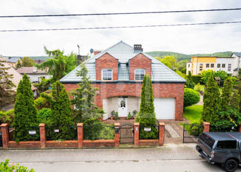 Oferta sprzedaży domu wolnostojącego Rumia Kwiatowa 300m2