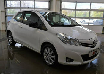 Toyota Yaris 1,0 benzyna 70ps * PORYSOWANA * klimatyzacja * ICDauto III (2…