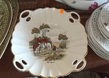 Patera The Meet. Crown Devon. Made in England. Hand Painted.