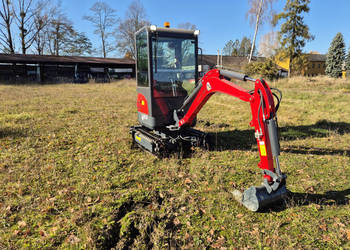 Minikoparka AT18 KUBOTA D902 (1800 kg) z kabiną + 4 łyżki NOWA