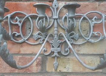 Świecznik metalowy wiszący na scianę 8 świec (688)