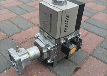 Zawór. Armatura gazowa weishaupt Dungs W-MF 512 .C01. S22