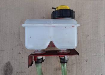 Zbiorniczek płynu hamulcowego zbiornik Fiat 126p Maluch Zbiorniczek płynu hamulcowego zbiornik Fiat 126p Maluch