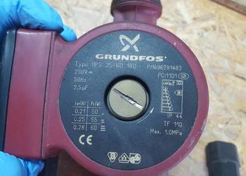 Pompa obiegowa wody Grundfos UPS 25-60 180 (96281483)