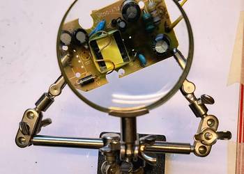 Uchwyt modelarski, jubilerski, elektroniczny. Trzecia Ręka.