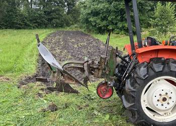 Pług jednoskibowy odwracany kubota yanmar miniciągnik