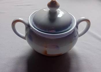 Cukierniczka art deco, zdobiona techniką Spritzdekor, okres 1928-36.