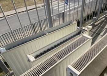 Grzejniki dwupanelowe plus drabinka.