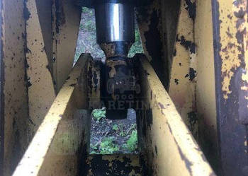 Cat th 62 - Siłownik Poziomowania Łyźki Siłownik Wychyłu [Caterpillar th62]