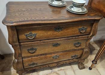 Stylowa, drewniana komoda z 3 szufladami Stylowa, drewniana komoda z 3 szufladami