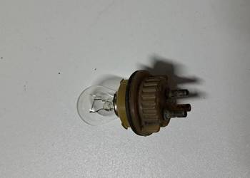 Oprawka żarówki kierunkowskazów Mercedes W123 W126
