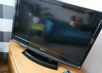 telewizor Funai z pilotem