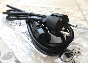 Kabel przewód zasilający sieciowy komputerowy