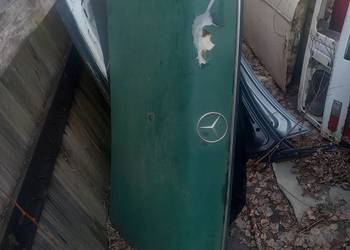 Klaps bagażnika merc 123