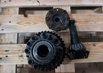 Fendt 309 atak talerz 19x38mechanizm róźnicowy