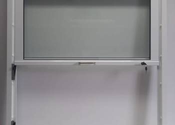 Okno podnoszone do góry 80x95 białe, podawcze do kuchni baru