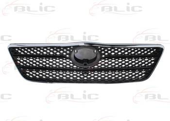 ATRAPA CHROM/CZARNA HATCHBACK - TOYOTA COROLLA 2002-03