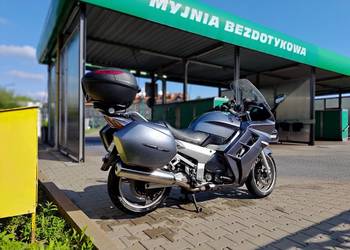 Zadbana Yamaha FJR 1300 – gotowa na trasę, bez wkładu