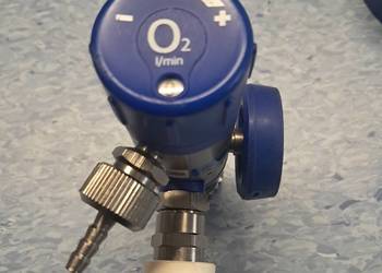 Reduktor GCE 2szt do tlenu medycznego.