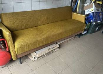 Wersalka PRL, retro, vintage, lata 60/70, musztardowa, klubowa, do czyszcze