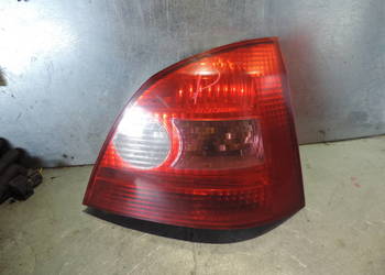 HONDA CIVIC VII HB 5D LAMPA PRAWY TYŁ TYLNA
