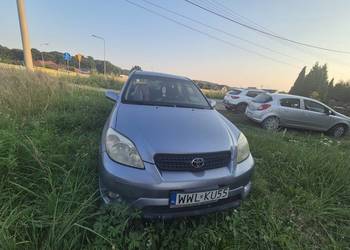 Toyota Matrix- sprzedaż na czesci, calosc