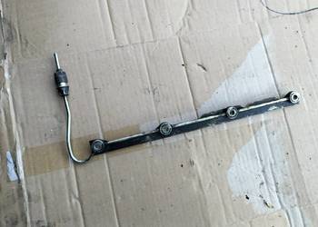 NISSAN LISTWA PRZELEWOWA WTRYSKOWA