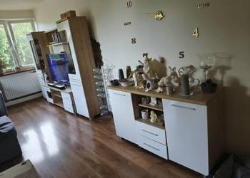Zestaw nowoczesnych mebli do salonu, 2 witryny z led, stolik pod telewizor,