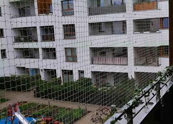 ZABEZPIECZENIA PRZED GOŁĘBIAMI Warszawa montaż siatki na balkon
