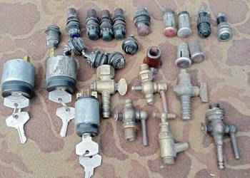 Kolekcjonerskie części stacyjki kontrolki syrena ursus fiat warszawa