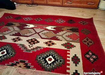 Dywan duży - wym dł 2.60 , szer 1.80 - okazja - NIE WYSYŁAM