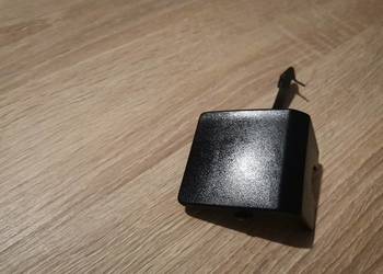 PARTNER BERLINGO III ZAŚLEPKA HAKA PRZÓD 9681875677