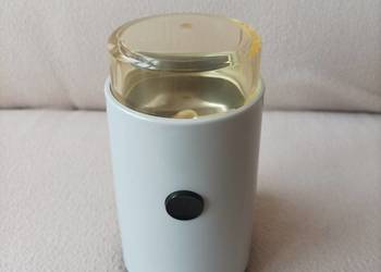 Elektryczny udarowy młynek do kawy Straume z czasów PRL