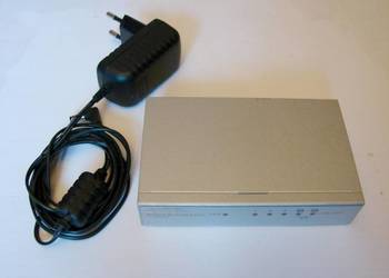 Zyxel ES-105A switch 5-port