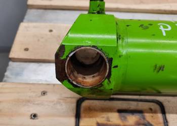 Siłownik kompensacyjny Merlo P 25.6 TOP